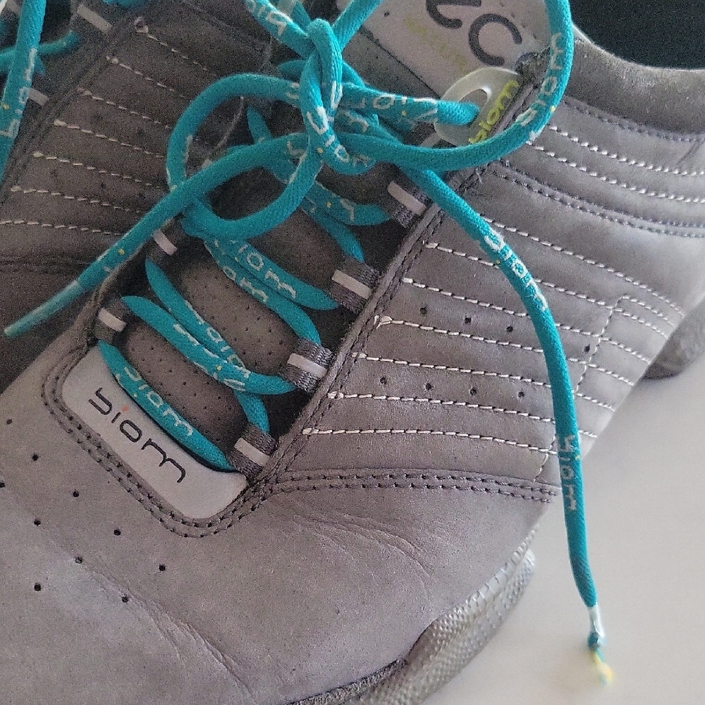 ECCO Biom Sneakers in Gray with Blue Laces Golf Shoes 8.5 - Picture 8 of 15